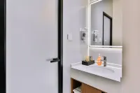 Jijia Meisu (Luoyang Longmen Grottoes Branch) Hotels near Peony Pavilion Scenic Area