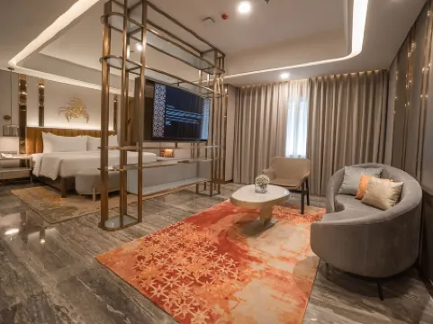 Grand Sahid Jaya CBD Отели рядом с достопримечательностью «JKT 48 Theater»