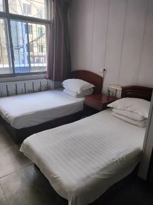 Dashiqiao Wangfu Guest House Hotels near Haiyun Temple
