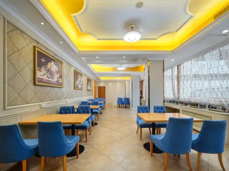 Vienna 3 Best Hotel (Yangchun Bus Station) Отели рядом с достопримечательностью «DS Hot Springs»