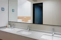 DONGHAI ACADEMY HOTEL Hotels in Shipu Fishing Port/Half-Moutain