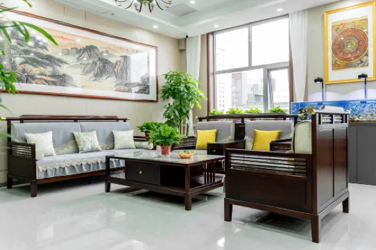 Yuzhou Business Hotel (Pingliang Gongyuan Road)