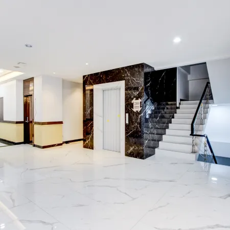 Townhouse OAK Near The Park Mall Semarang Formerly Semarang Boutique Hotel