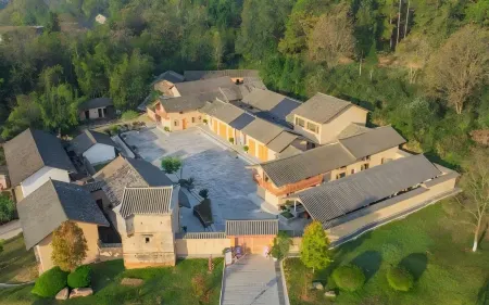 Longnan Guansiwei Zhenxiawei Homestay