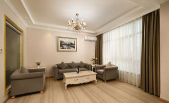 Venus International Hotel (Shengping Subway Station)