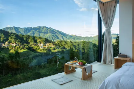 Mountain Wild · Sun Moon Starry Homestay (Longsheng Longji Terraces Branch)