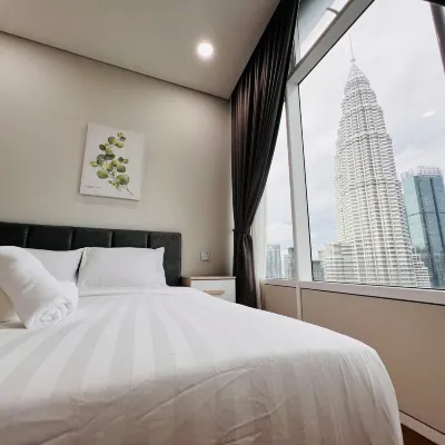 Sky Suites at KLCC by Mitstay Idaman Residence周辺のホテル