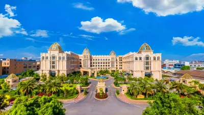 Merlinhod Hotel Hotels near Chenyong Park