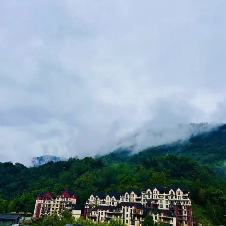 Chengdu Huashuiwan Xiyunqi Hot Spring Homestay