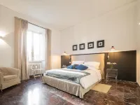 Lombardia40 Luxury Suites Hotels near Roman Ghetto