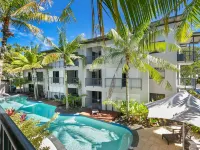 Blue Lagoon Resort Hotels in Trinity Beach