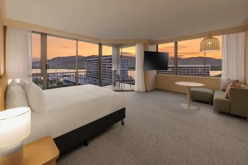 Pacific Hotel Cairns - Boutique