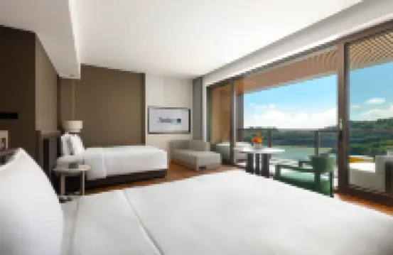 Radisson Blu Hotel, Wenzhou Dongtou 仙迭岩周辺のホテル