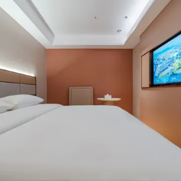 Borman Hotel (Huaining County Zhenning Road County Government)