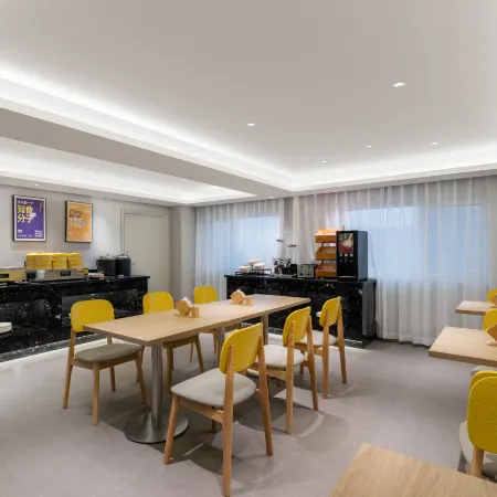 7Days Inn Hotel (Heze Bus Station Xinkangzhuang Clothing City)