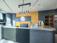 春城驛民宿（昆明南站七彩雲南第壹城店） 妥峰街附近的飯店