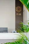 Floral Hotel· Tinghai Hotel (Lingshui Center Avenue Store)