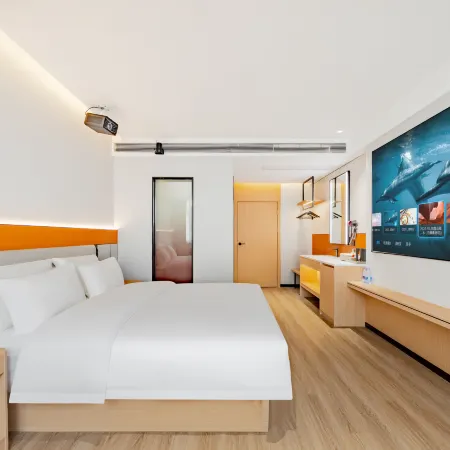 Bolai Intelligent Hotel (Deqing Longmu Avenue Branch)