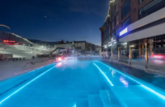 Yichuan Yue Bai Hotel