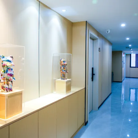 Wuning Baolixiong Hotel (Hubin North Road) Отели в г. Унин