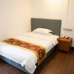 Leyou Apartment (Foshan Daliang Qinghuiyuan Branch)