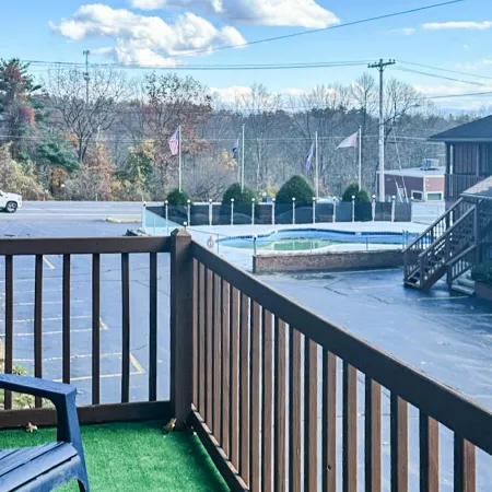 Motel 6 Lake George, NY – Adirondacks Отели рядом с достопримечательностью «Озеро Лейк-Джордж»