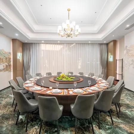 Ningbo Berlin Universal Hotel