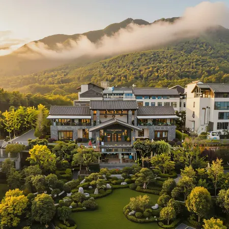 Dali Old City Yueshan Haiban Villa Luxury Hotel