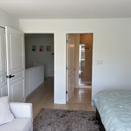 Vancouver Stay-Modern Richmond Home next to YVR airport-Grand and Stlyish