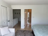 Vancouver Stay-Modern Richmond Home next to YVR airport-Grand and Stlyish -  Casas de vacaciones