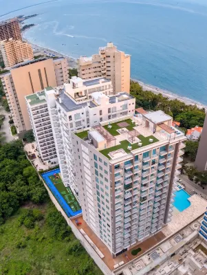 13th Floor · Mountain & Sea View · Pool · 2 min to Beach