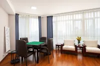 Word Aladdin Hotel (Tengzhou Zhen'ai Mall Railway Station) - موقف سيارات