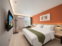 Yunjin Hotel (Yining Railway Station) Ξενοδοχεία στην πόλη Γινινγκ