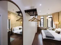 luxury Central studio next to Opera house- LIFT- Netflix Hotels near Hanoi Opera House
