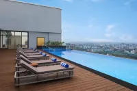 Four Points by Sheraton Nashik - Pools