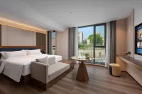 Moling Hotel (Zhuzhou Railway Station Wangfuxing Plaza) - parking