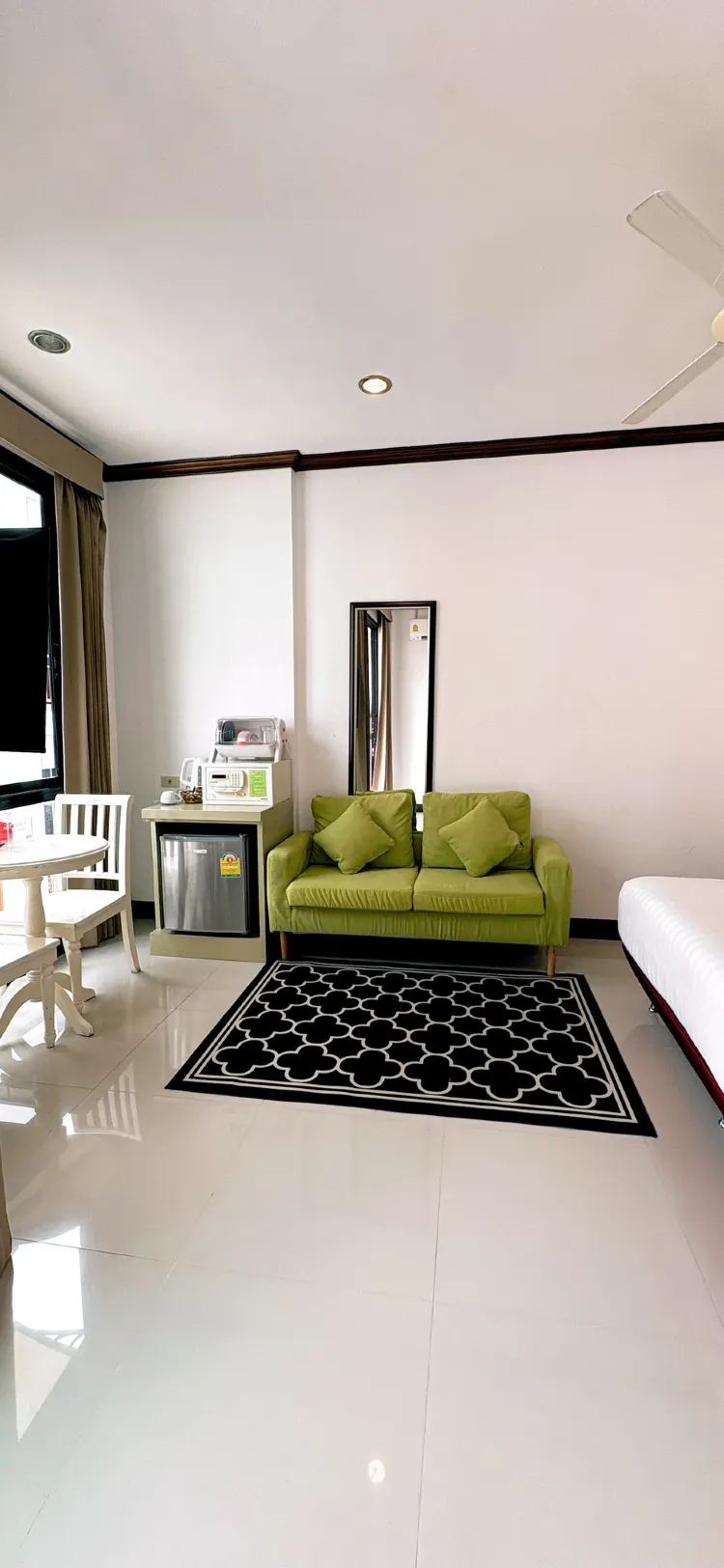 ห้องธรรมดาพร้อมระเบียงทางเดิน