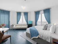 Global Luxury Suites at the Apex Miami Hotels near 1111