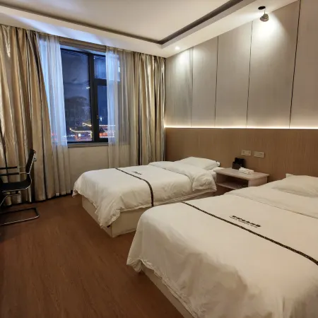 Hongtu Business Hotel