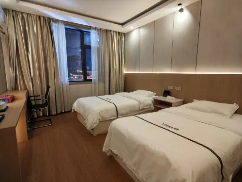 Hongtu Business Hotel - 2 Yıldız