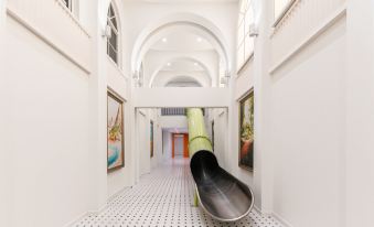 Heyuan Chunmuyuan Small Town · Dinosaur Hot Spring Hotel