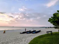 Arena Cam Ranh Seaview by Panacea Home - شاطئ