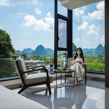 Yintianju Panoramic Light Luxury Hotel (Xingping Ancient Town)