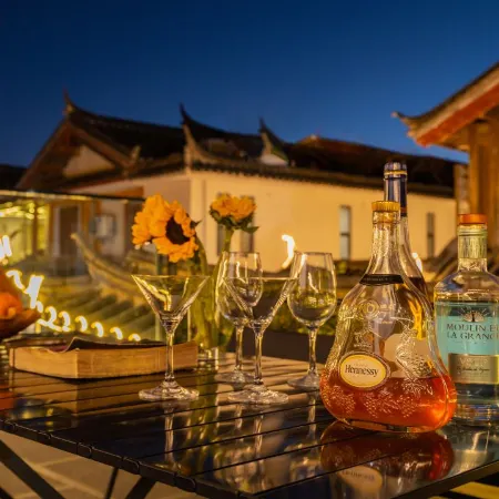 Yueting Light Luxury Inn (Lijiang Ancient City Branch)