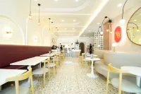 Court Meridian Hotel & Suites - Morgenmad