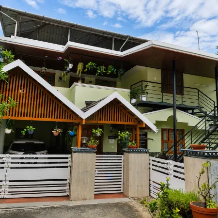 Madhavam Homestay - Family Friendly 2BHK
