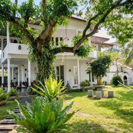 SkyPort Villa