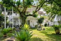 SkyPort Villa - Villas