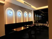 Xiandao Lake Shanhujian Homestay - parking