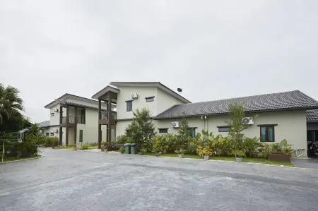 D' Qamar Guesthouse Отели в г. Penor